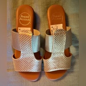 NWT Andre Assous Metallic Slide Sandals 6.5